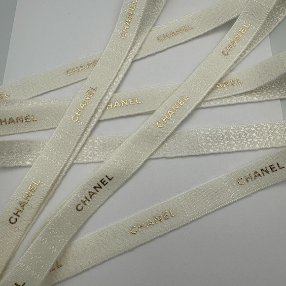 Chanel Cream & Gold Ribbon - Picture 2 of 5
